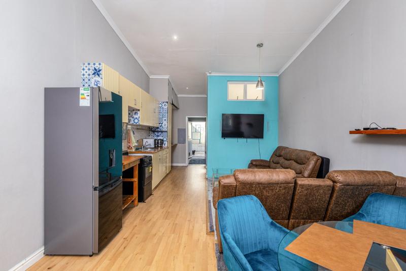1 Bedroom Property for Sale in Woodstock Western Cape